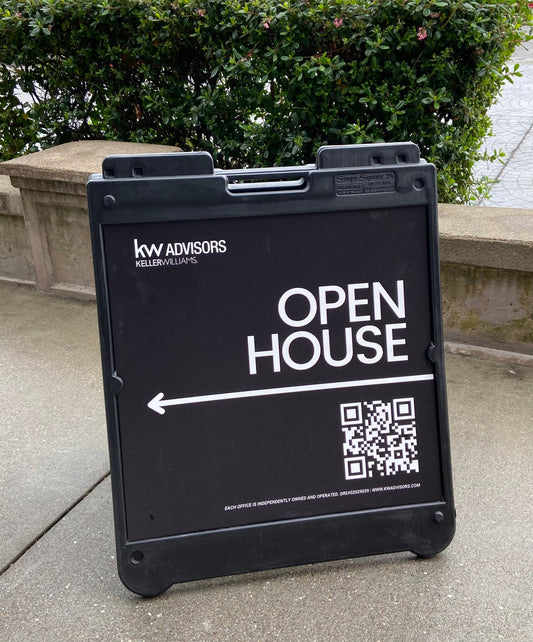 Open House sign with arrow pointing left